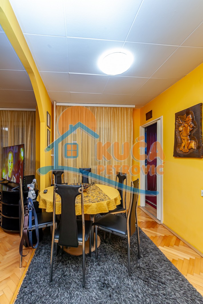 Trosoban stan, 77 m2, Dom zdravlja, Bulevar Nemanjića ID: p-013010 3