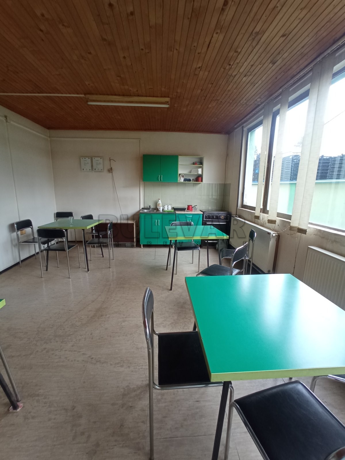Lokal, 2500 m2, Centar, Hadžićeva ID: i-012947 48