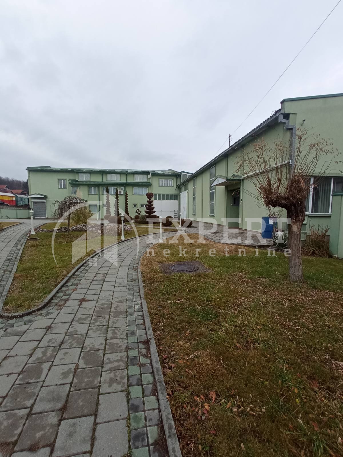 Lokal, 2500 m2, Centar, Hadžićeva ID: i-012947 2