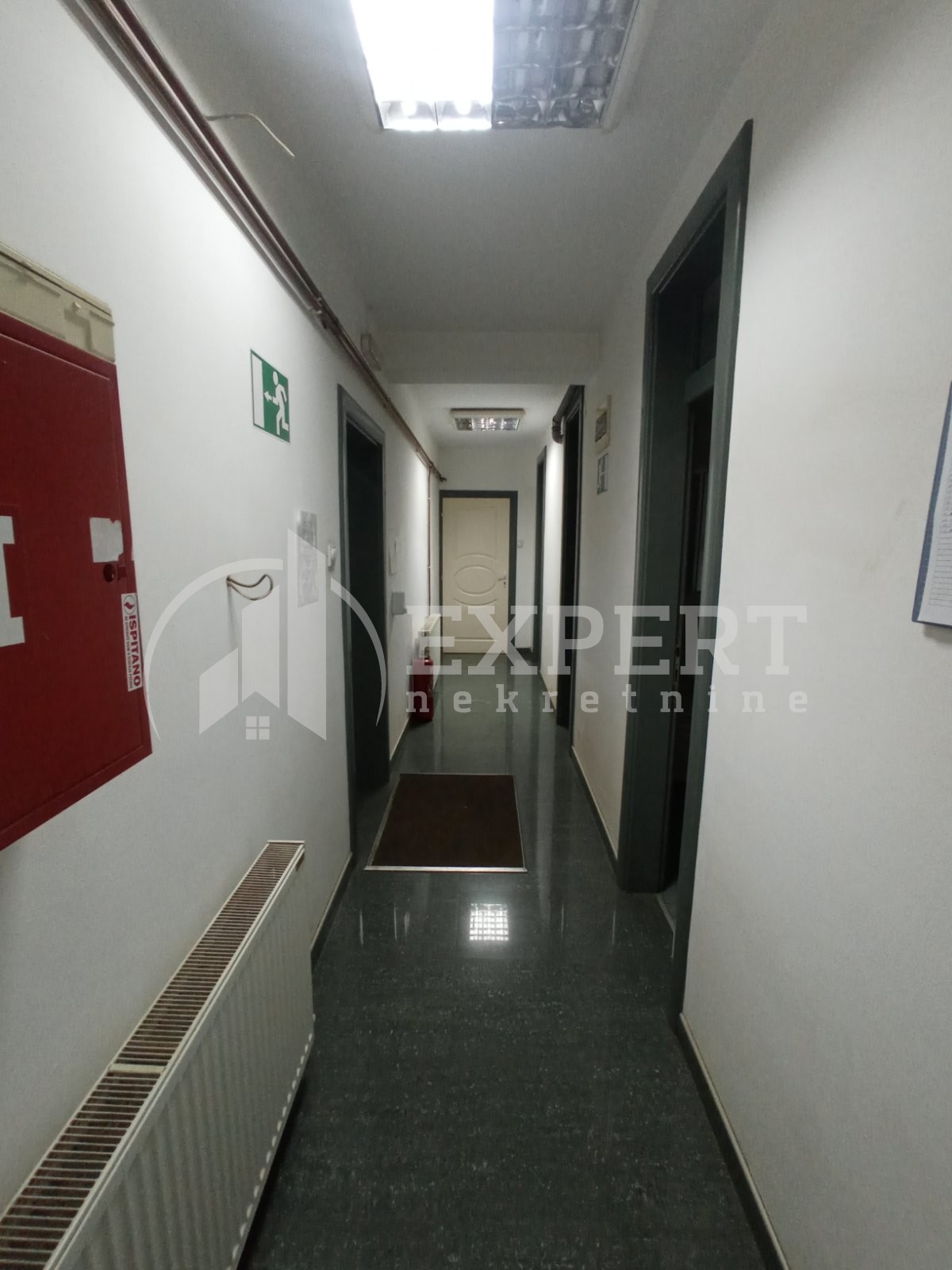Lokal, 2500 m2, Centar, Hadžićeva ID: i-012947 24