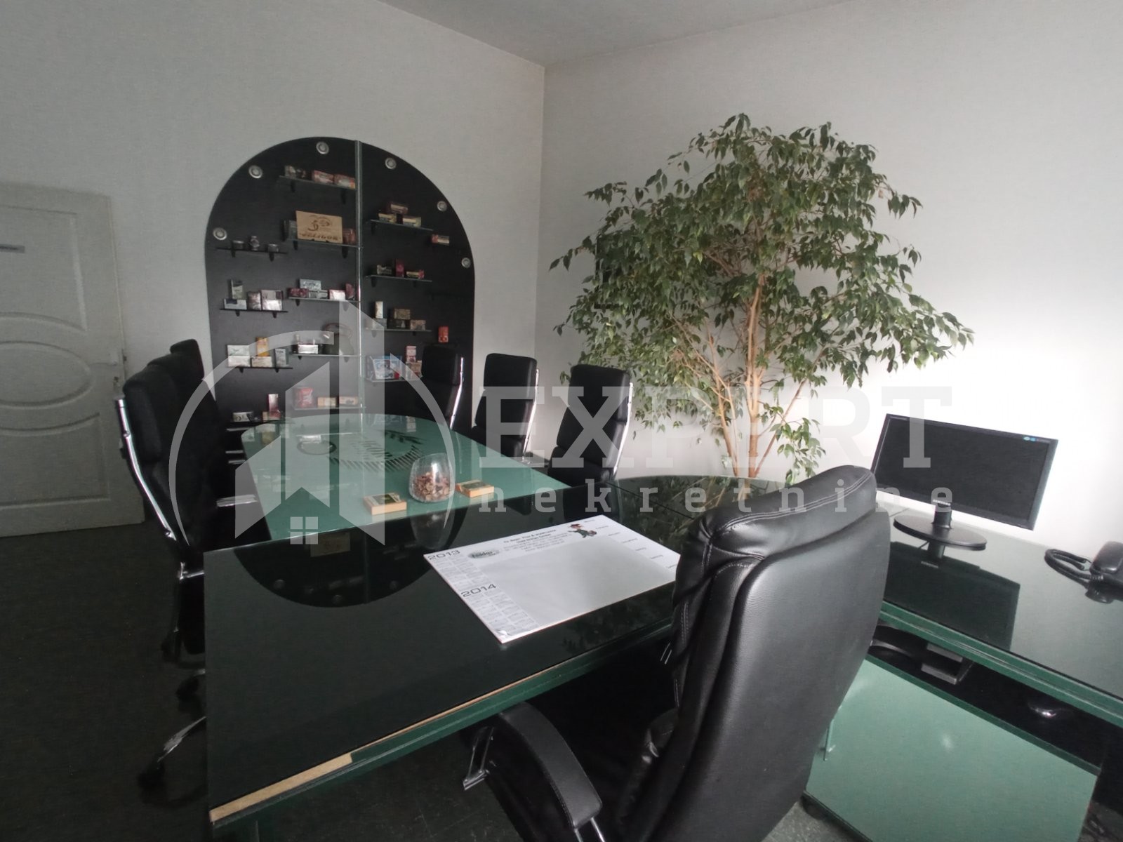 Lokal, 2500 m2, Centar, Hadžićeva ID: i-012947 12