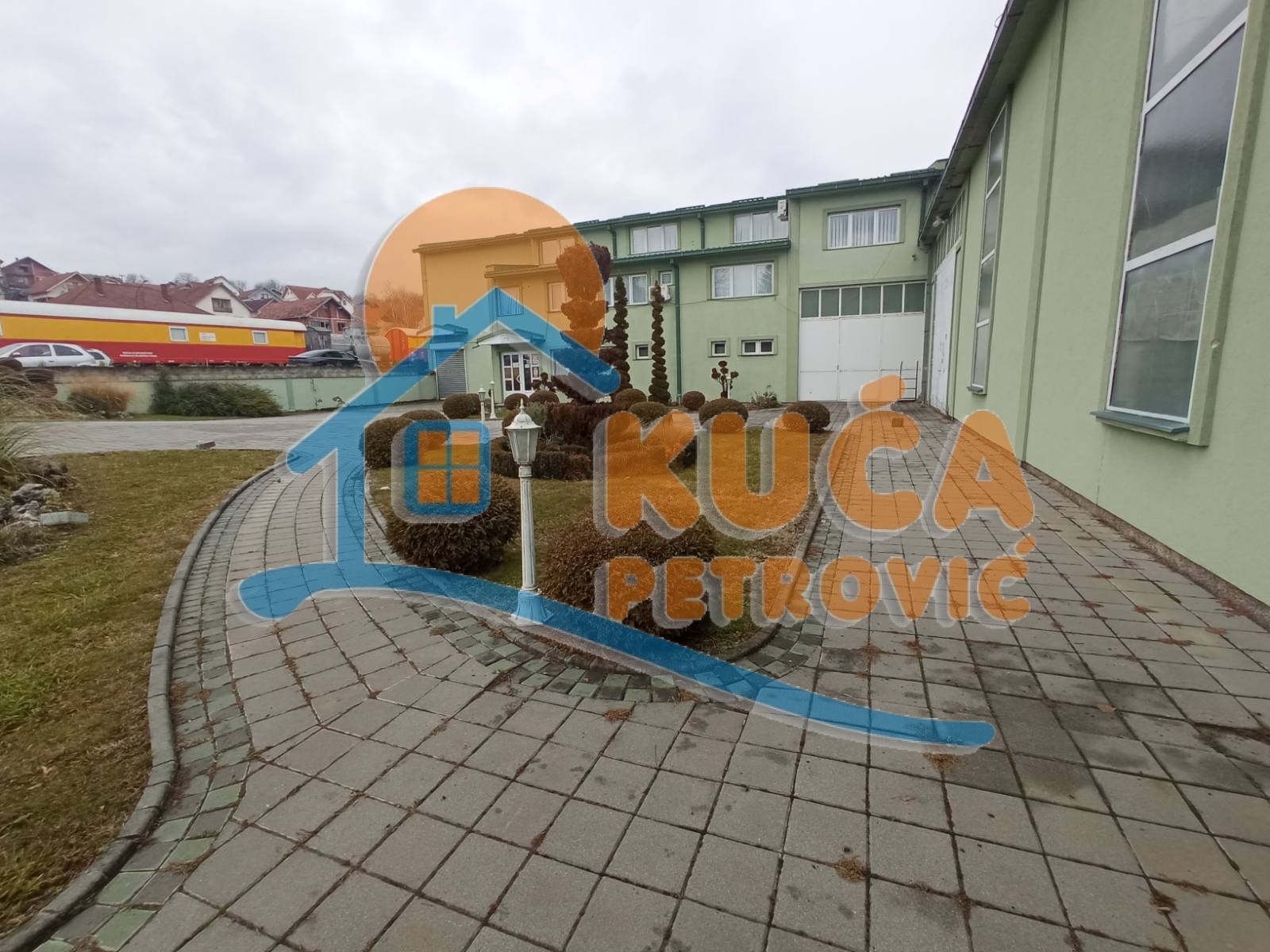 Lokal, 2500 m2, Centar, Hadžićeva ID: i-012947 8