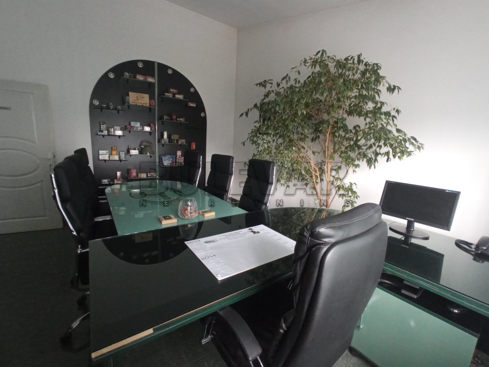 Lokal, 2500 m2, Centar, Hadžićeva ID: i-012947 12