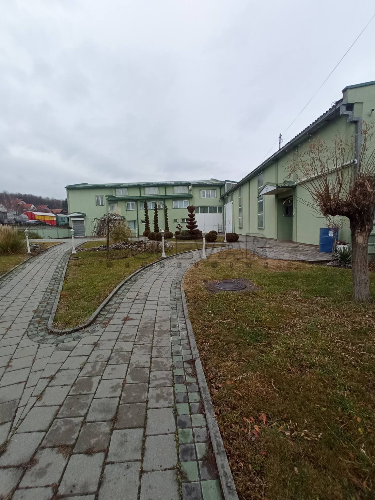 Lokal, 2500 m2, Centar, Hadžićeva ID: i-012947 7