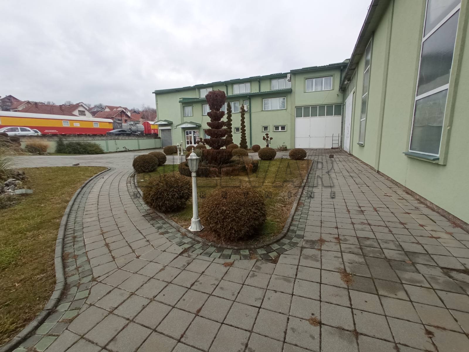 Lokal, 2500 m2, Centar, Hadžićeva ID: i-012947 8