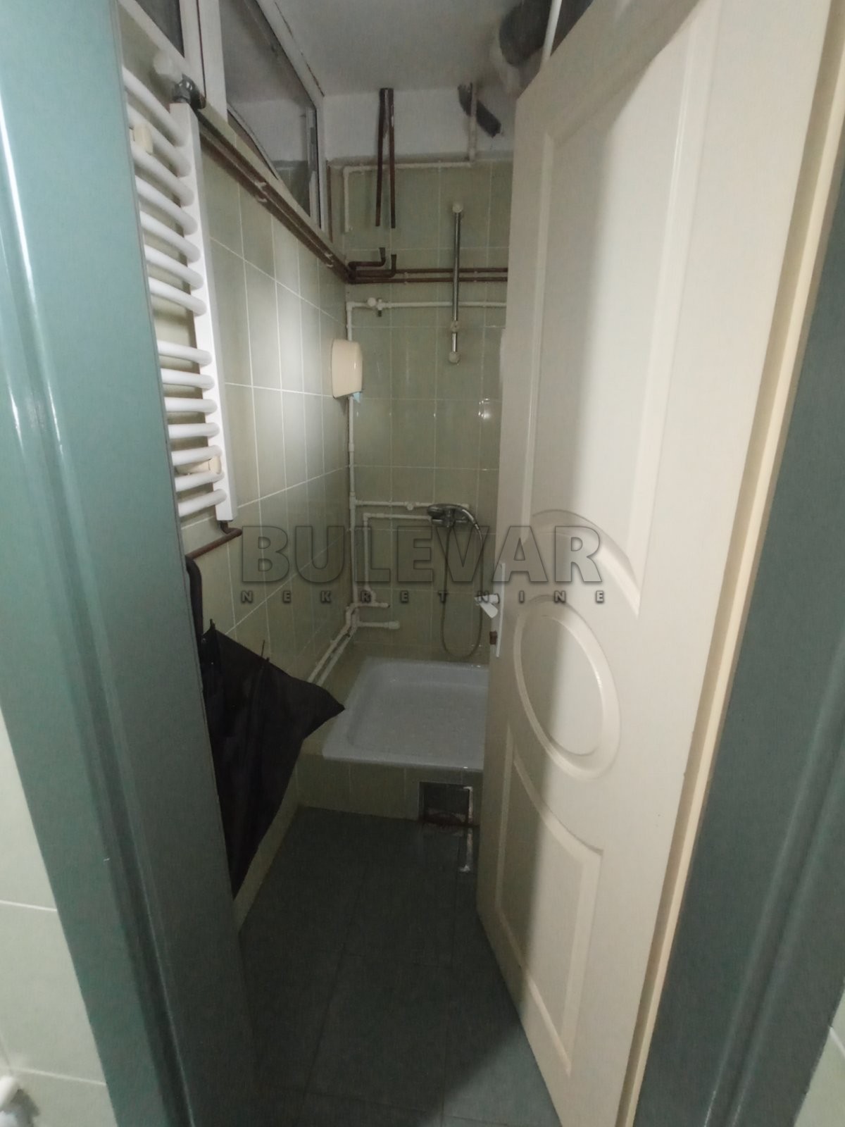 Lokal, 2500 m2, Centar, Hadžićeva ID: i-012947 31