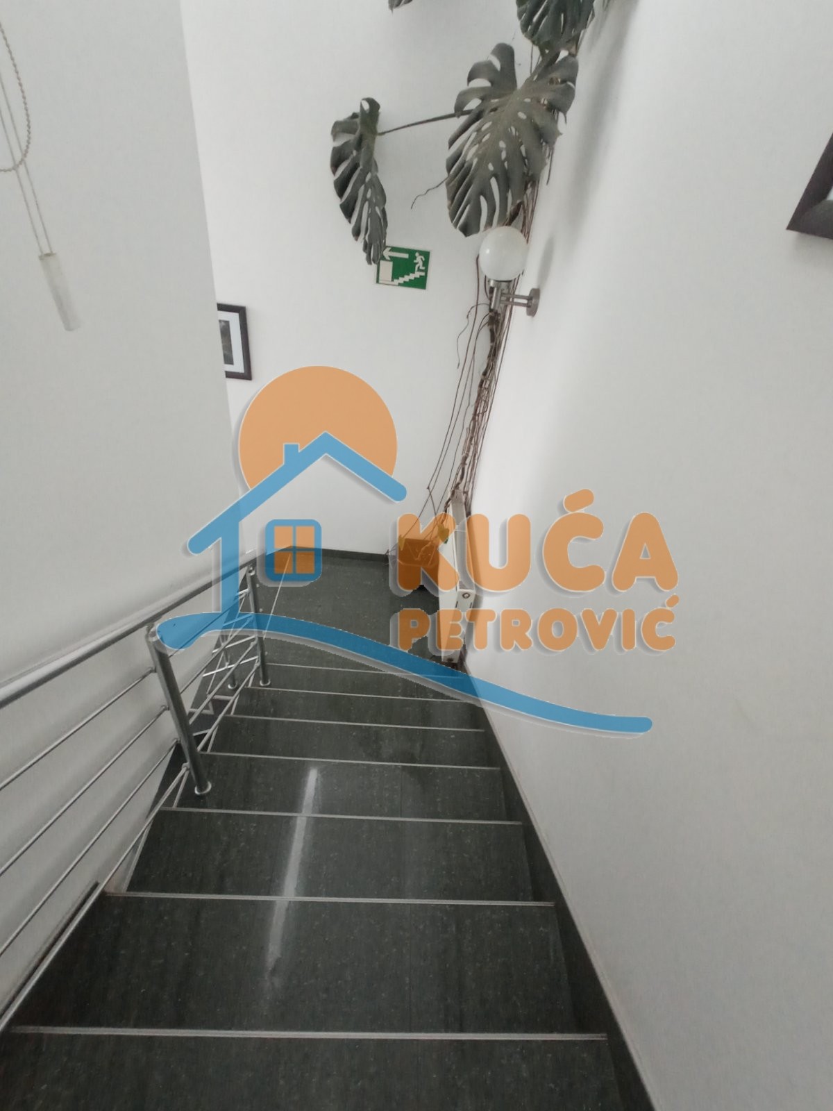 Lokal, 2500 m2, Centar, Hadžićeva ID: i-012947 20