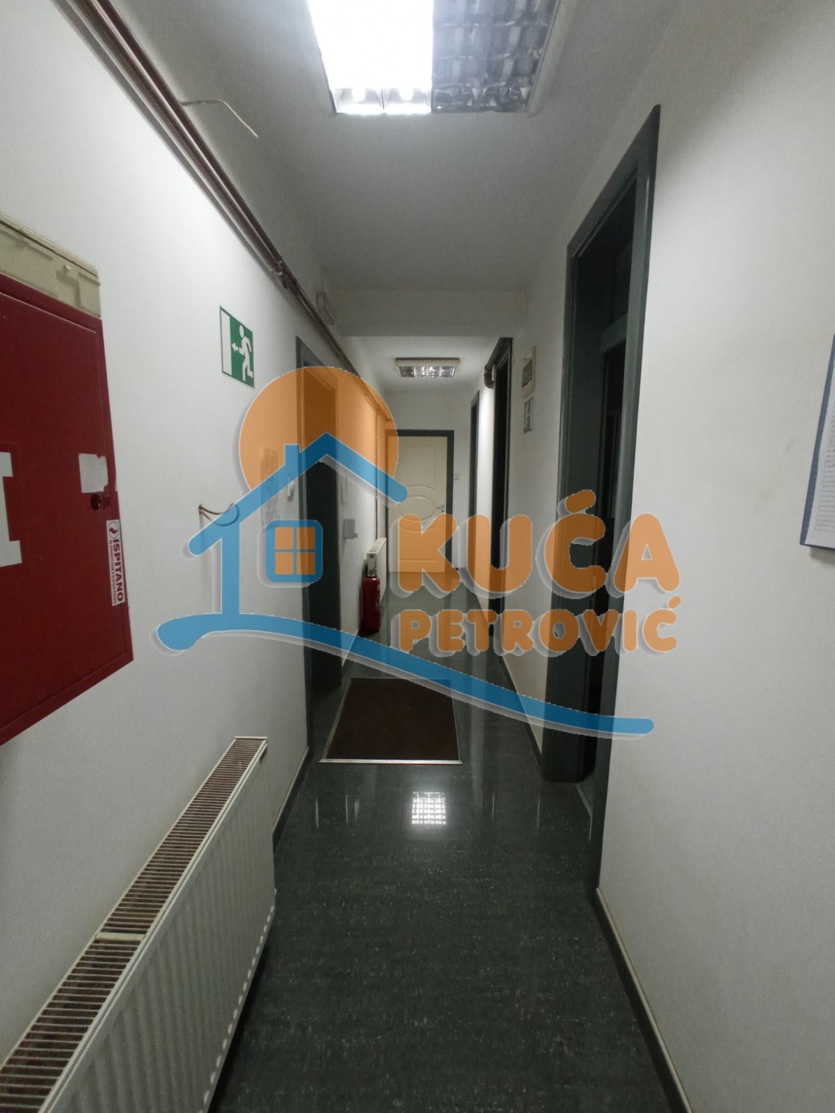 Lokal, 2500 m2, Centar, Hadžićeva ID: i-012947 24