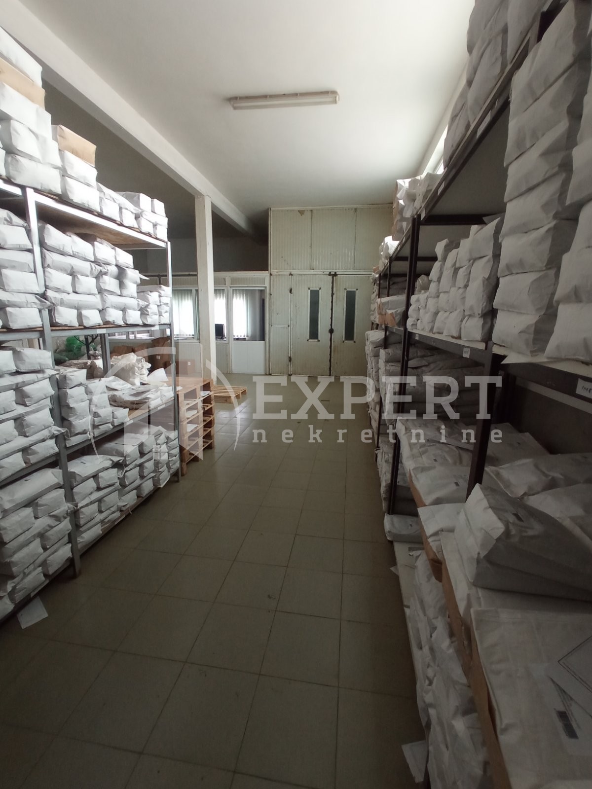 Lokal, 2500 m2, Centar, Hadžićeva ID: i-012947 40