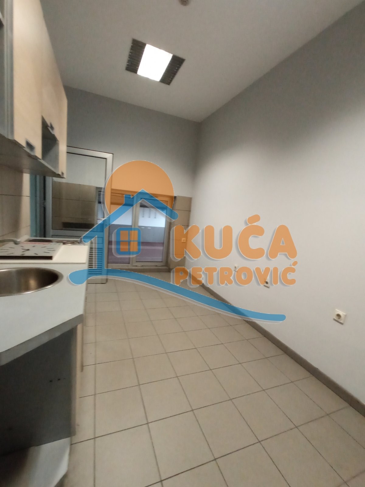 Lokal, 760 m2, Vrtište, Čamurlijski put ID: i-013014 9