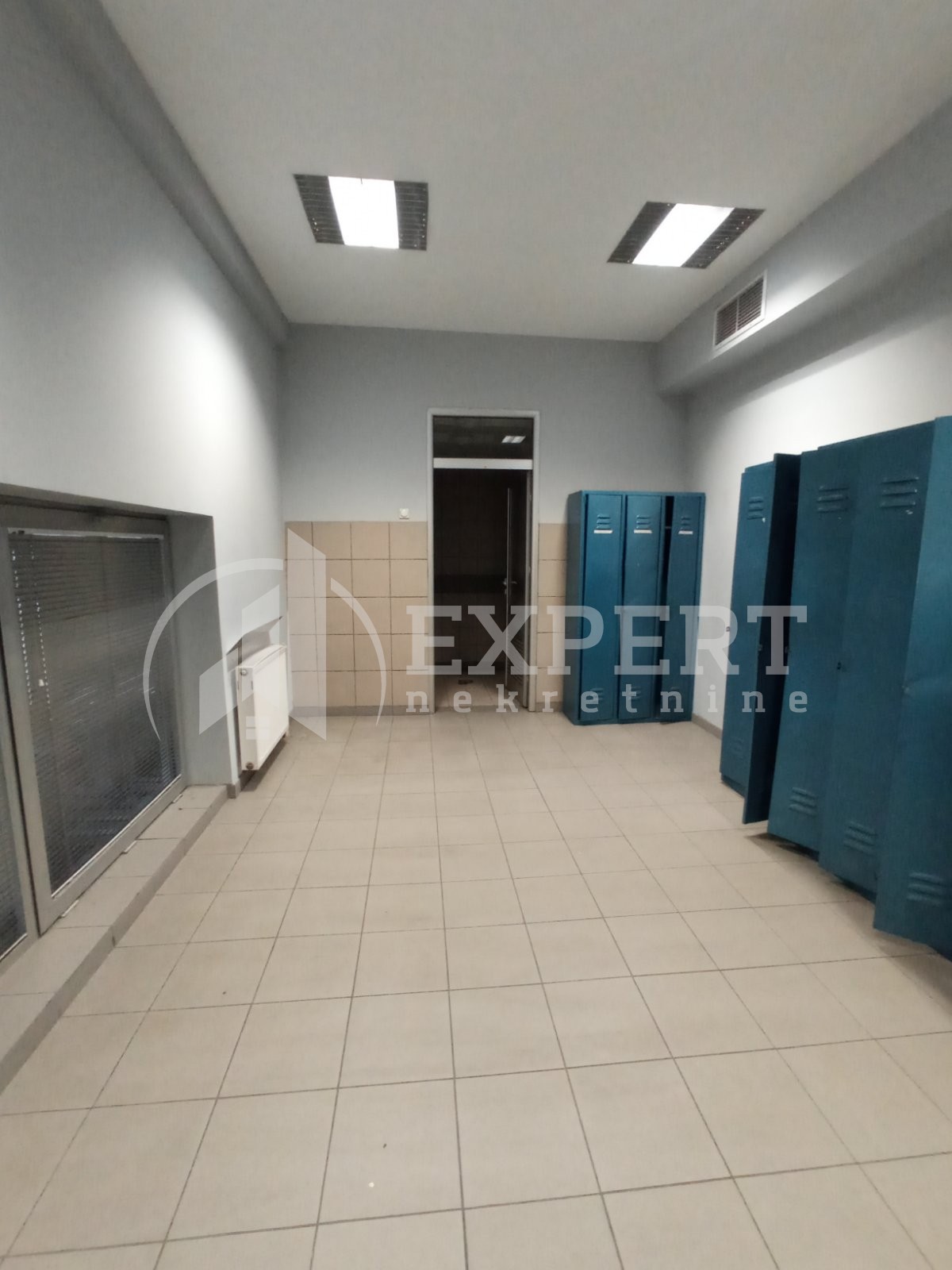 Lokal, 760 m2, Vrtište, Čamurlijski put ID: i-013014 19