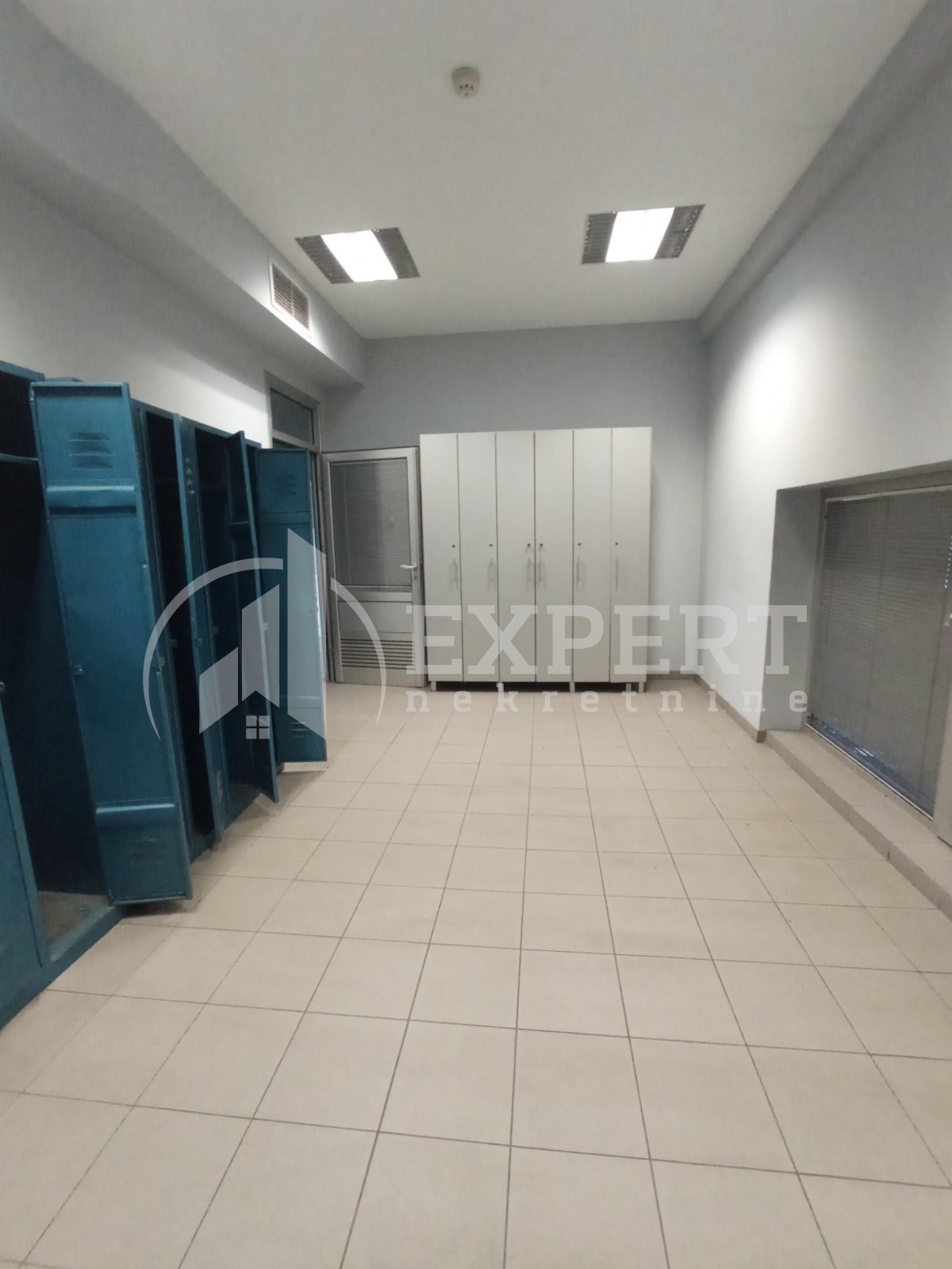 Lokal, 760 m2, Vrtište, Čamurlijski put ID: i-013014 20