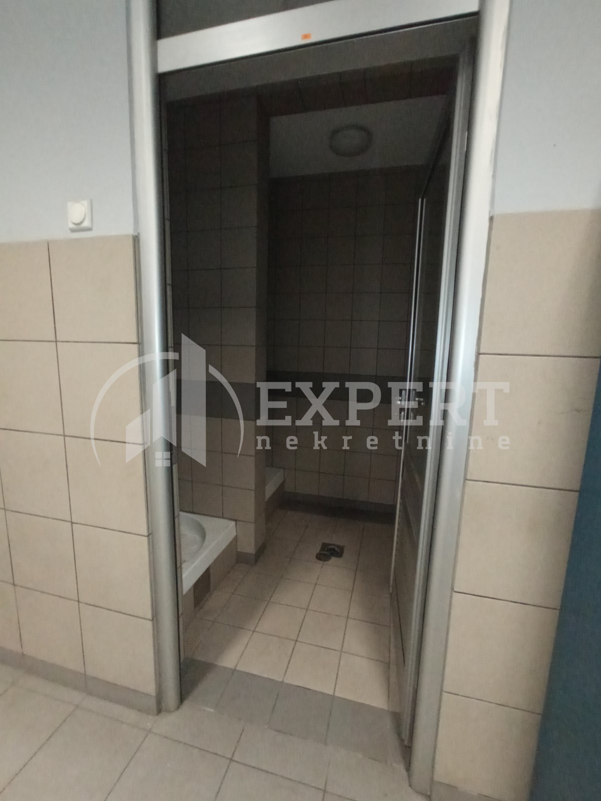 Lokal, 760 m2, Vrtište, Čamurlijski put ID: i-013014 22