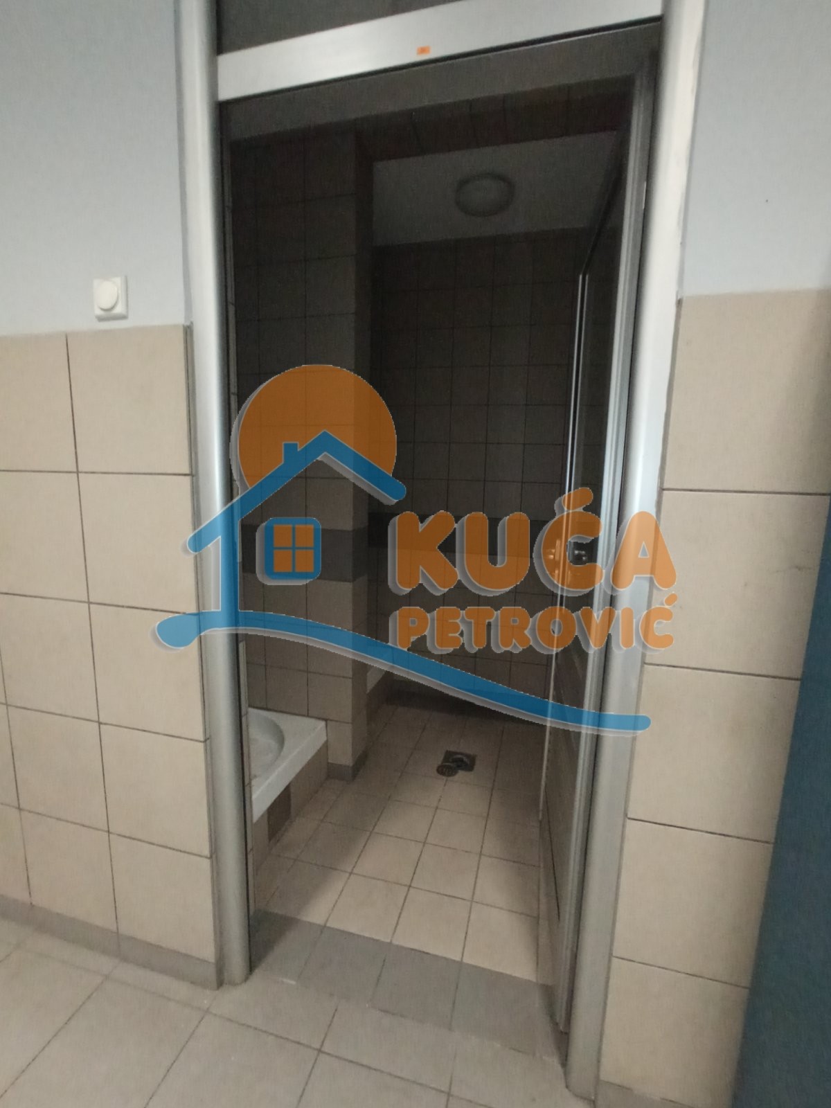 Lokal, 760 m2, Vrtište, Čamurlijski put ID: i-013014 22