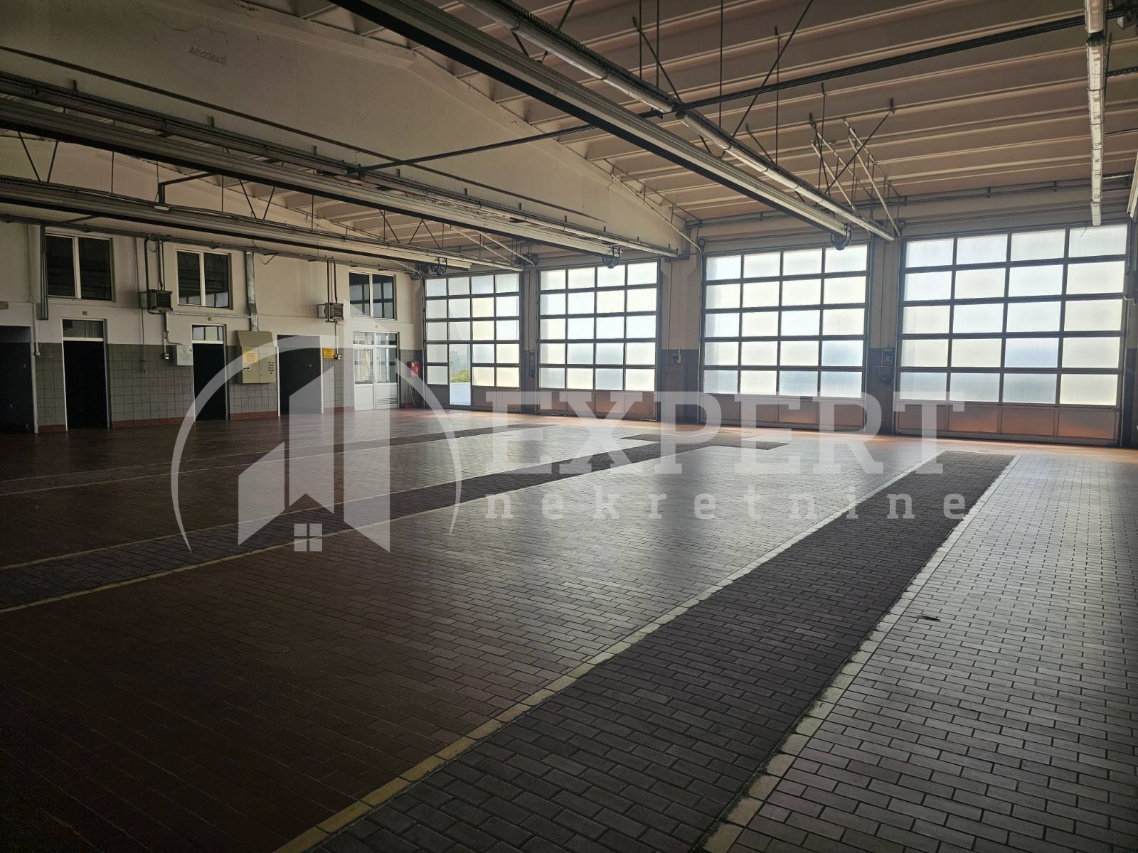 Lokal, 760 m2, Vrtište, Čamurlijski put ID: i-013014 2