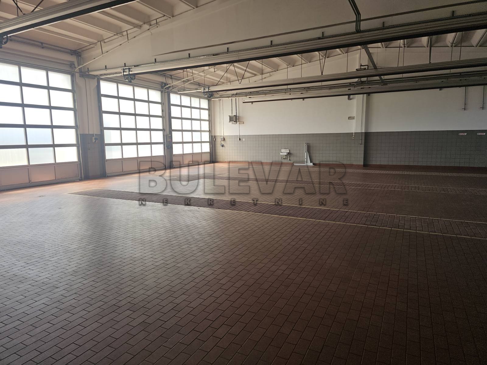 Lokal, 760 m2, Vrtište, Čamurlijski put ID: i-013014 4