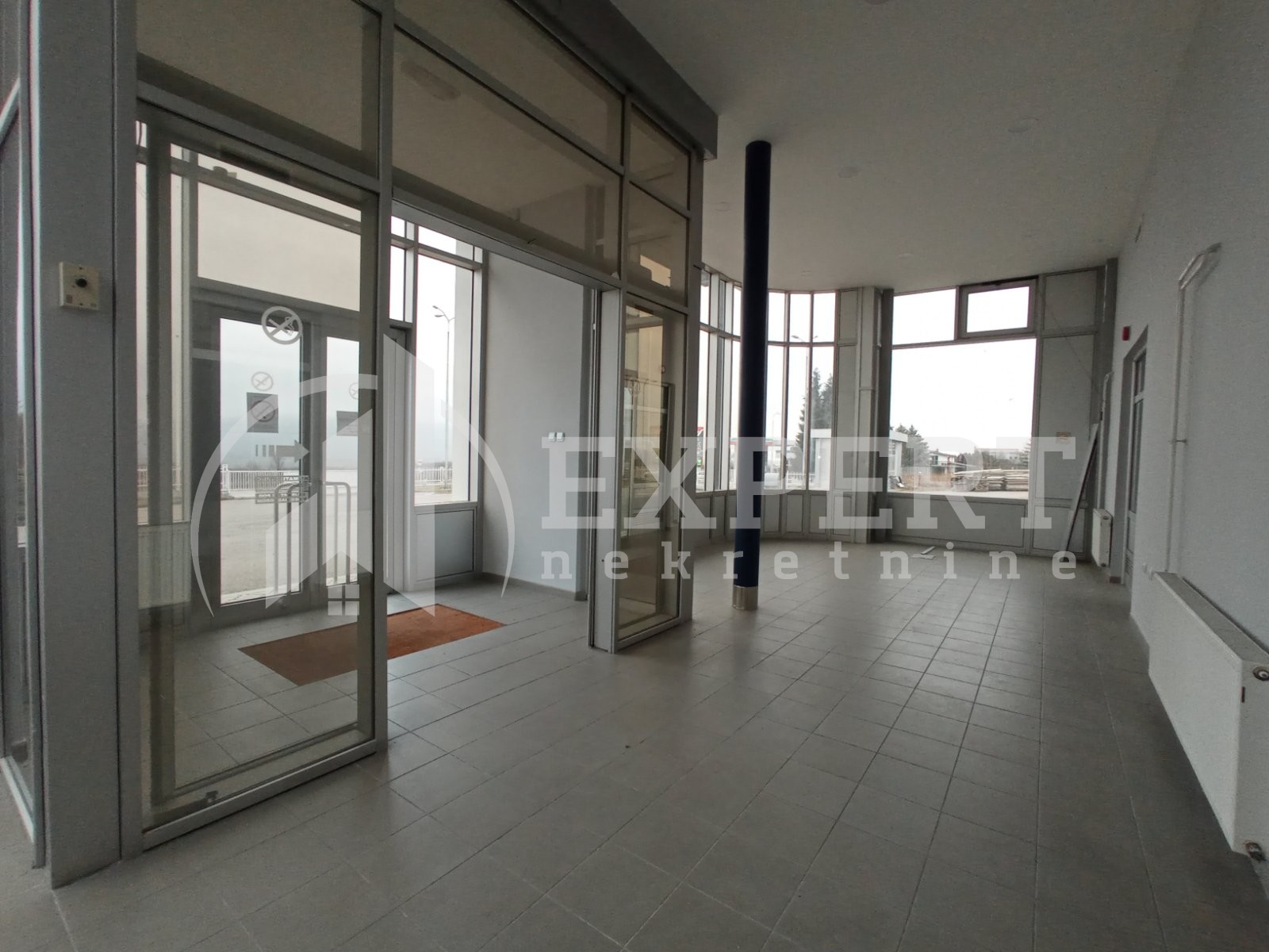 Lokal, 760 m2, Vrtište, Čamurlijski put ID: i-013014 6