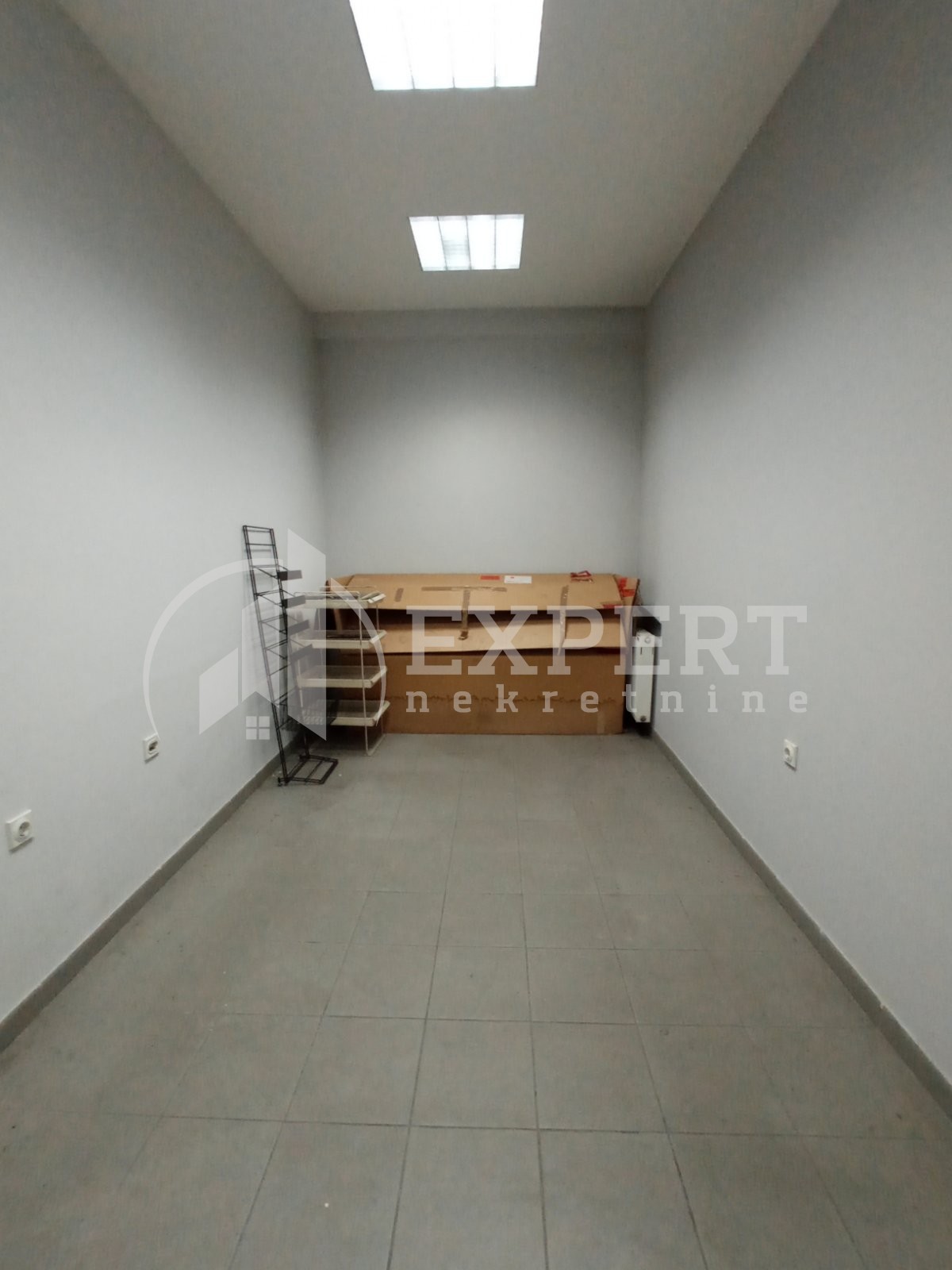 Lokal, 760 m2, Vrtište, Čamurlijski put ID: i-013014 14