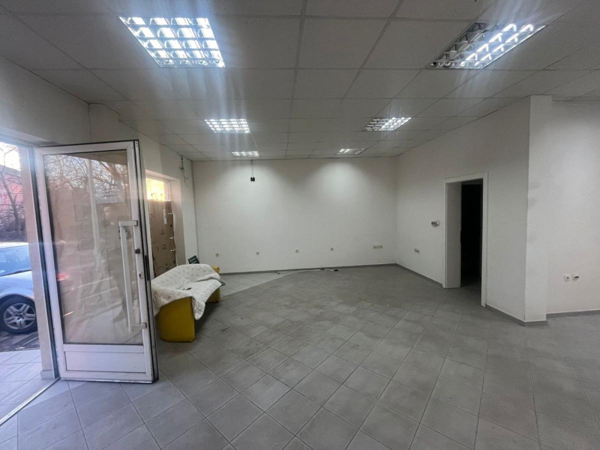 Lokal u novogradnji 5