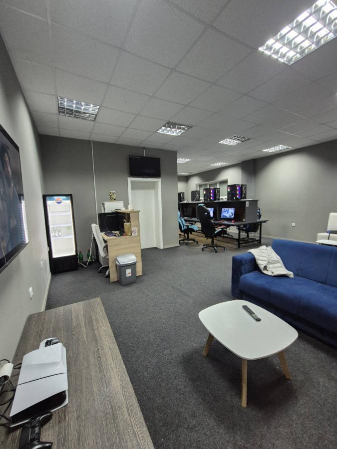 Lokal u novogradnji 6