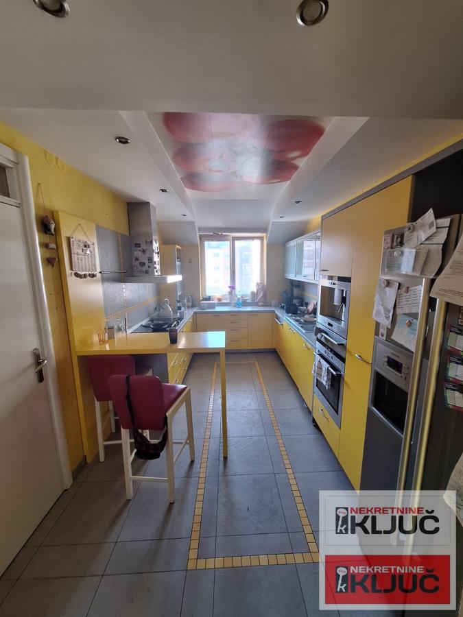 FUTOŠKA PIJACA, 174m2, Duplex-Namešten, Parking 3