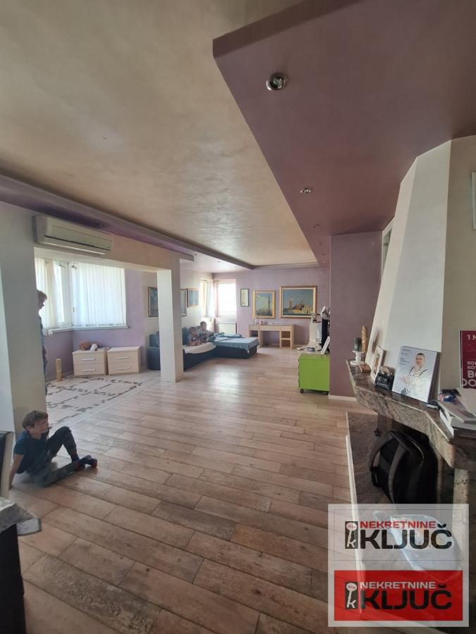 FUTOŠKA PIJACA, 174m2, Duplex-Namešten, Parking 4