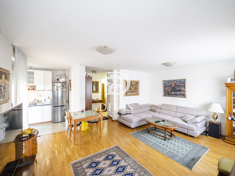 Prodajemo odličan 3 0 stan na Vračaru  Neimar 83m2 1