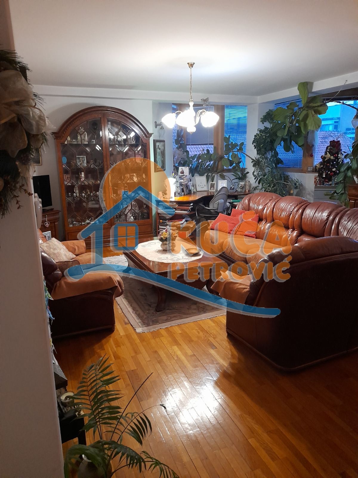 četvorosoban stan, 111 m2, Čair, Prvomajska ID: p-013009 2