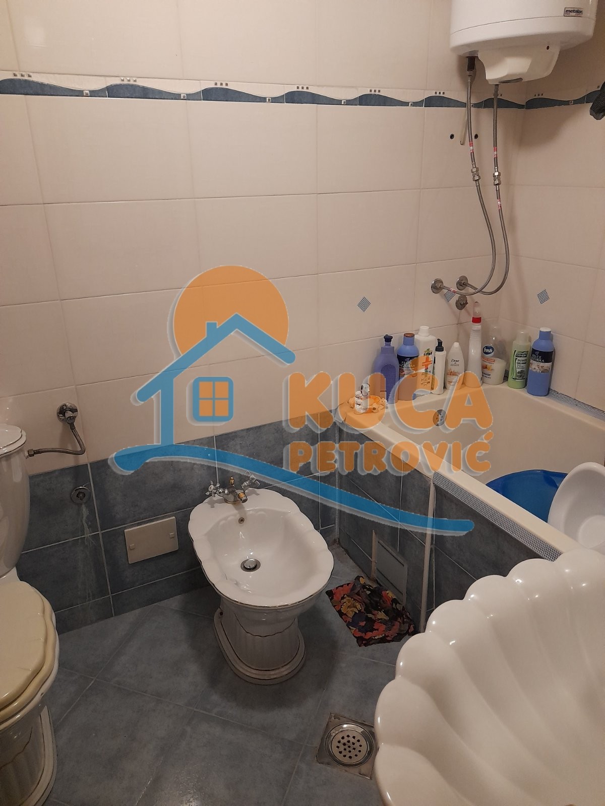 četvorosoban stan, 111 m2, Čair, Prvomajska ID: p-013009 4