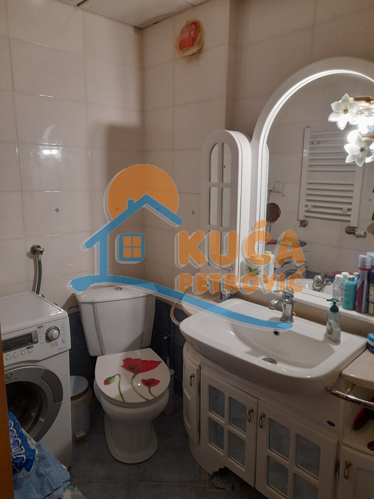 četvorosoban stan, 111 m2, Čair, Prvomajska ID: p-013009 8