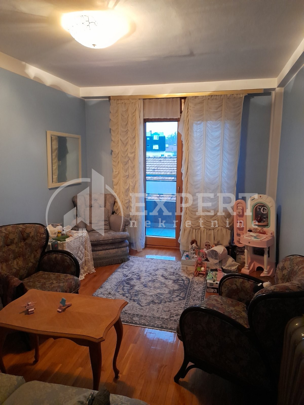 četvorosoban stan, 111 m2, Čair, Prvomajska ID: p-013009 5