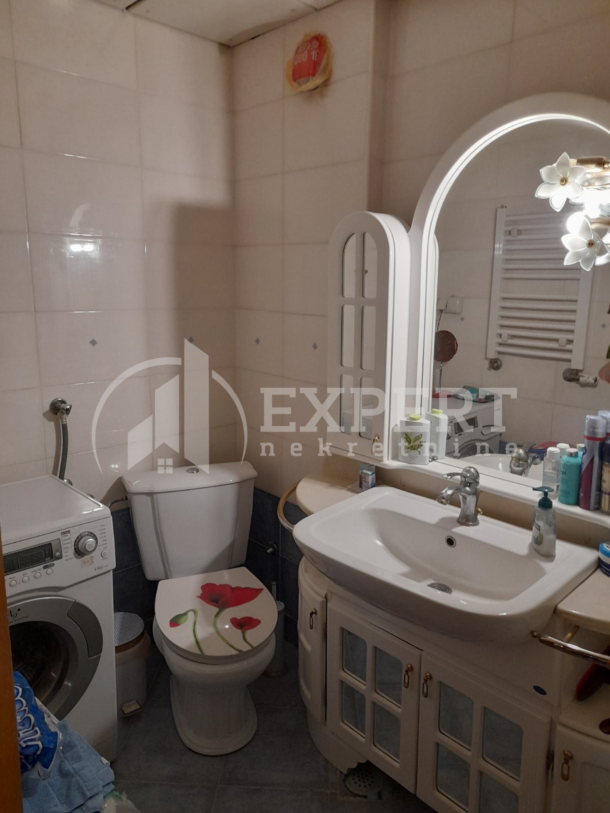 četvorosoban stan, 111 m2, Čair, Prvomajska ID: p-013009 8