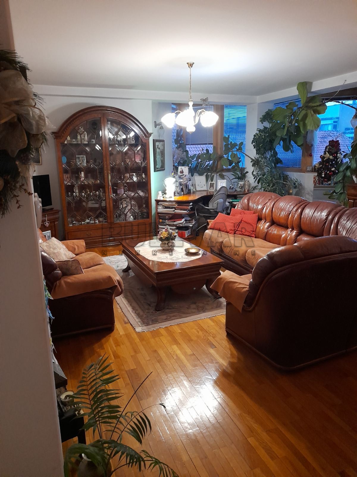 četvorosoban stan, 111 m2, Čair, Prvomajska ID: p-013009 2