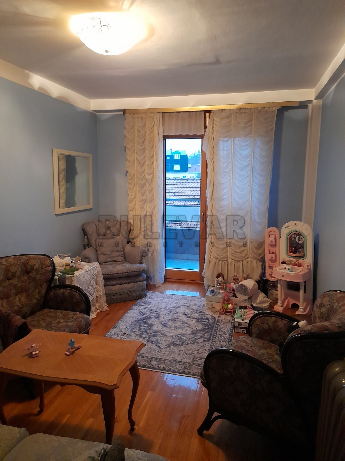 četvorosoban stan, 111 m2, Čair, Prvomajska ID: p-013009 5