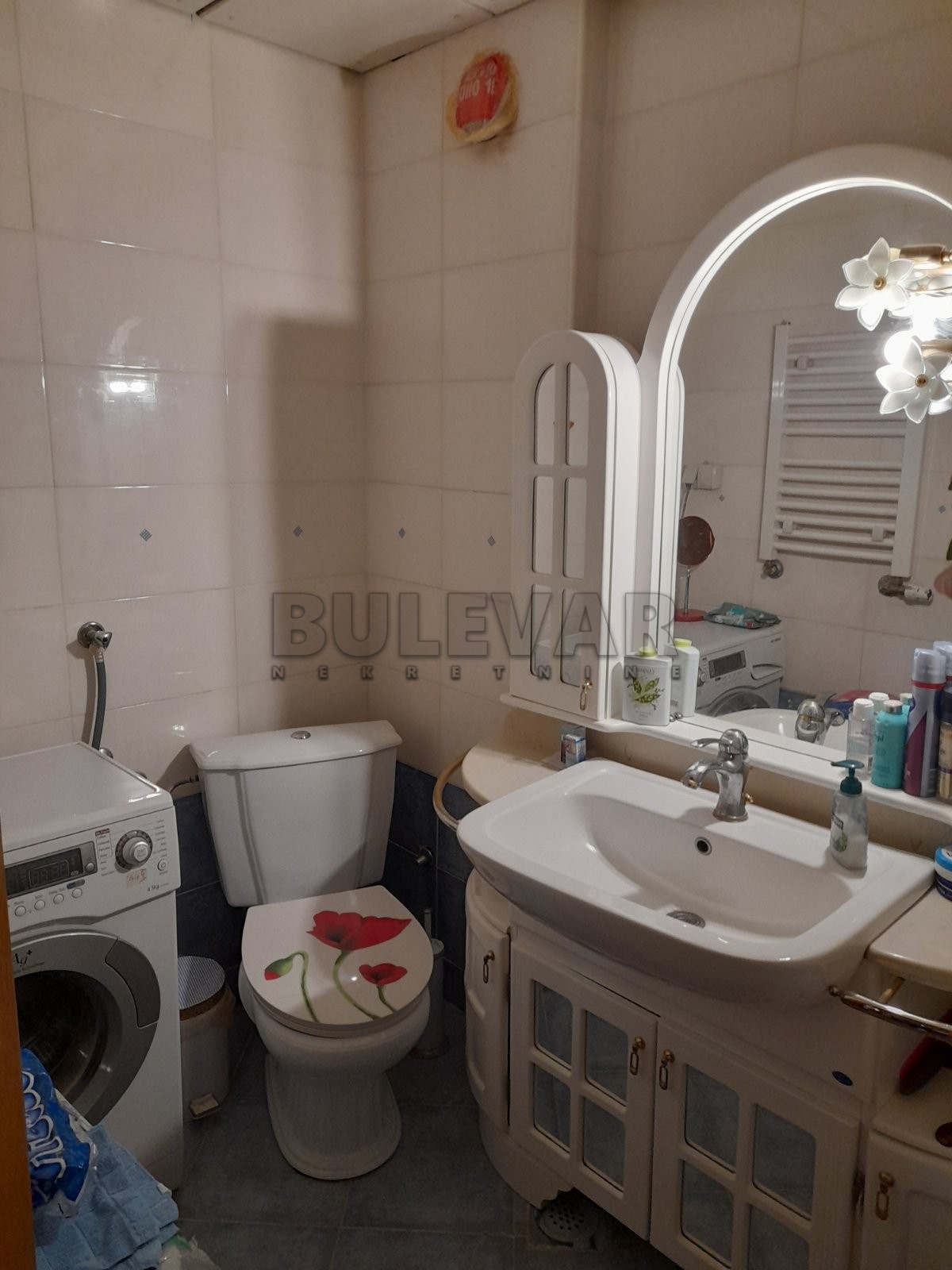 četvorosoban stan, 111 m2, Čair, Prvomajska ID: p-013009 8