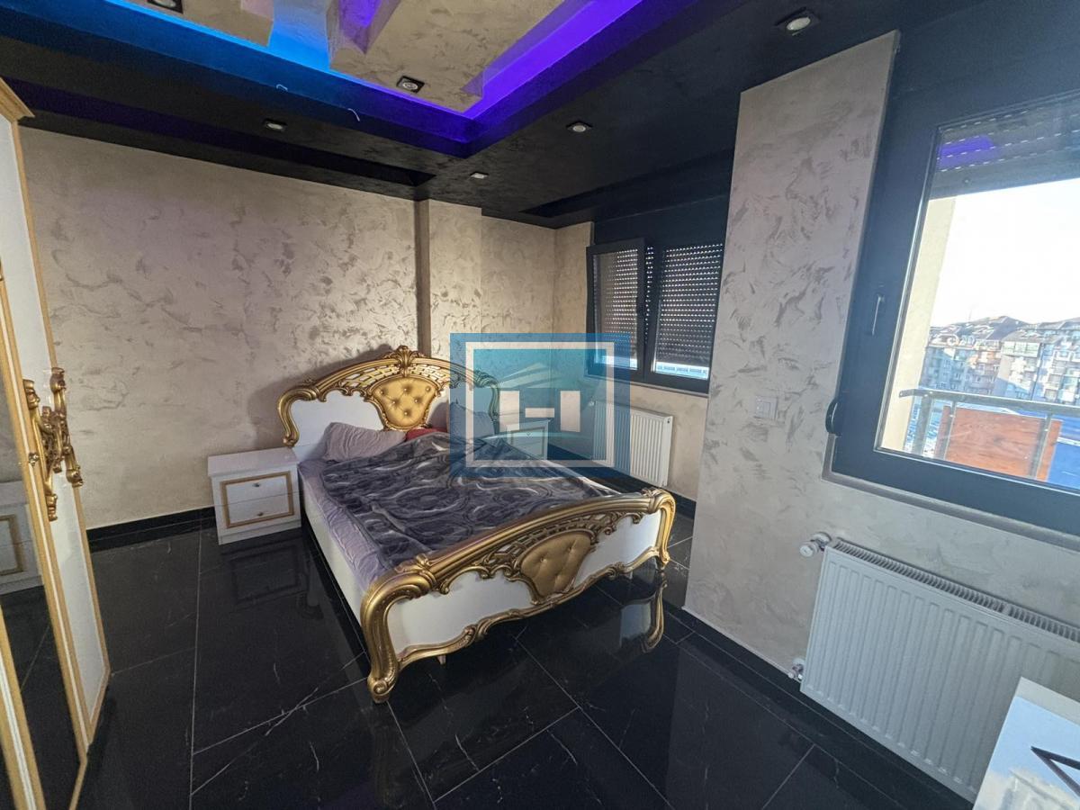 Ekskluzivan stan s pogledom na grad i stadion u kompleksu Crnjanski 10