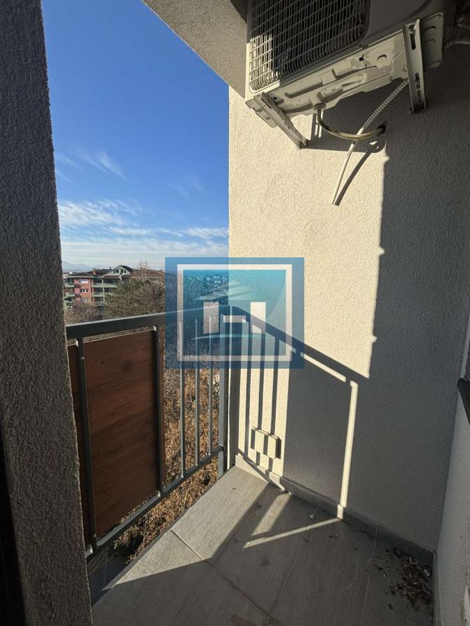 Ekskluzivan stan s pogledom na grad i stadion u kompleksu Crnjanski 22