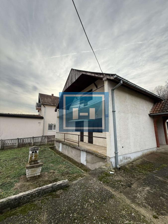 Na prodaju kuća u Paljanu – savršeno mesto za miran život! 5