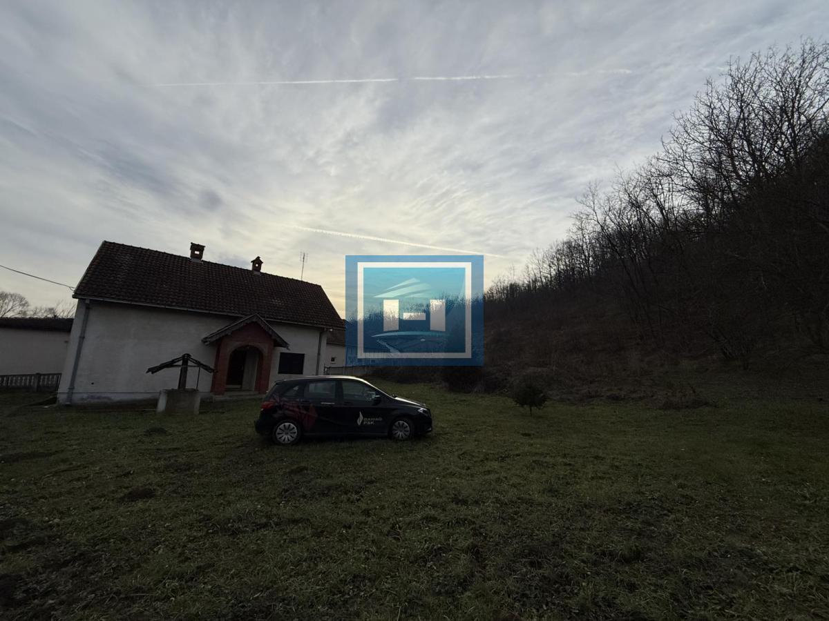 Na prodaju kuća u Paljanu – savršeno mesto za miran život! 6