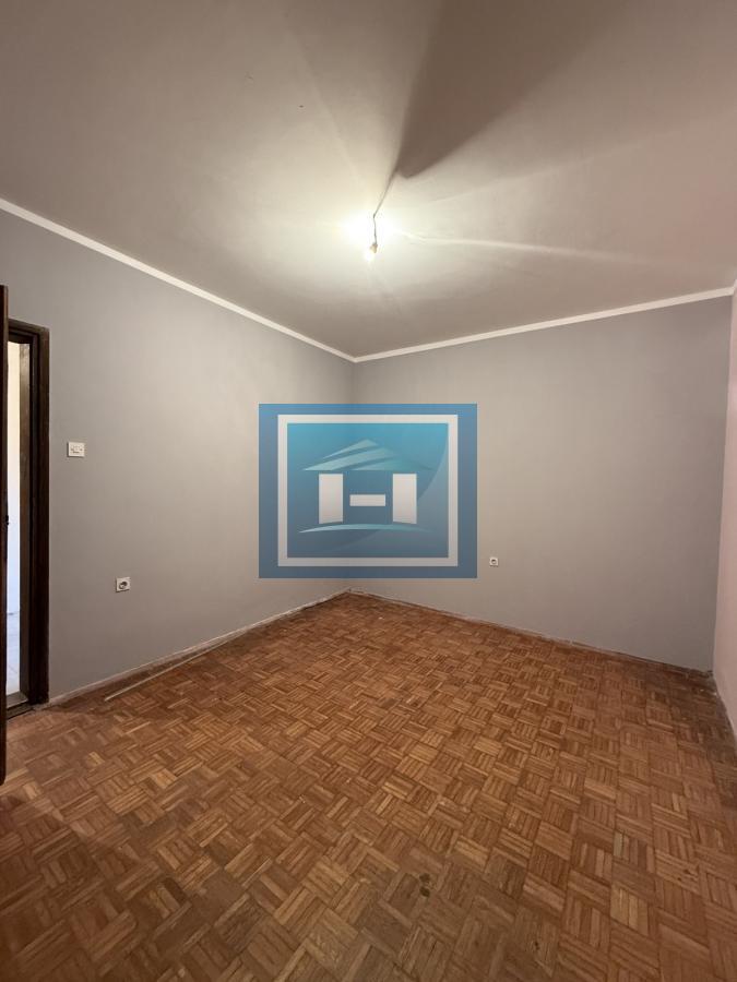 Na prodaju kuća u Paljanu – savršeno mesto za miran život! 14