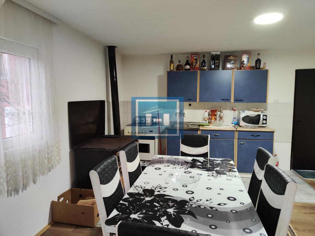 Renovirana kuća od 122 m2 u Grabovici kod Despotovca 11