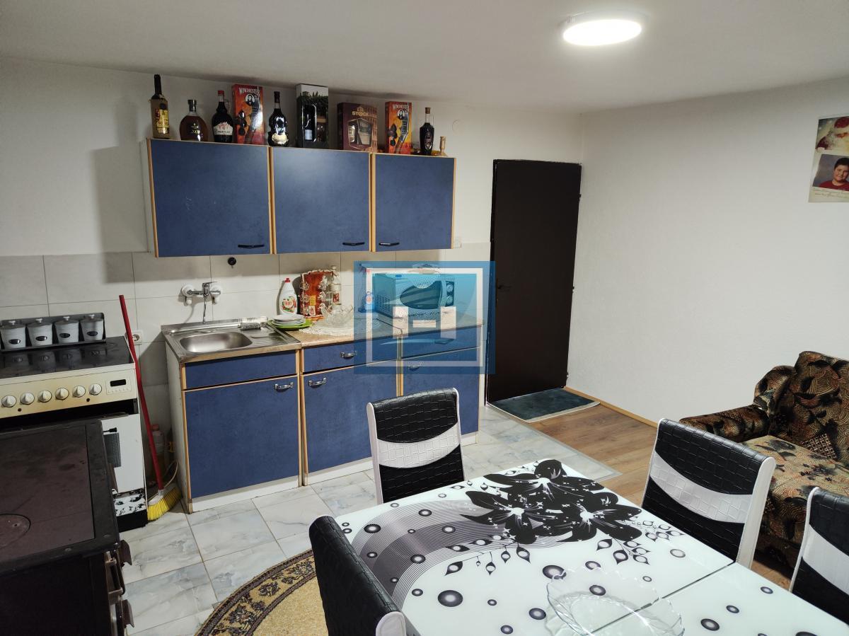 Renovirana kuća od 122 m2 u Grabovici kod Despotovca 12