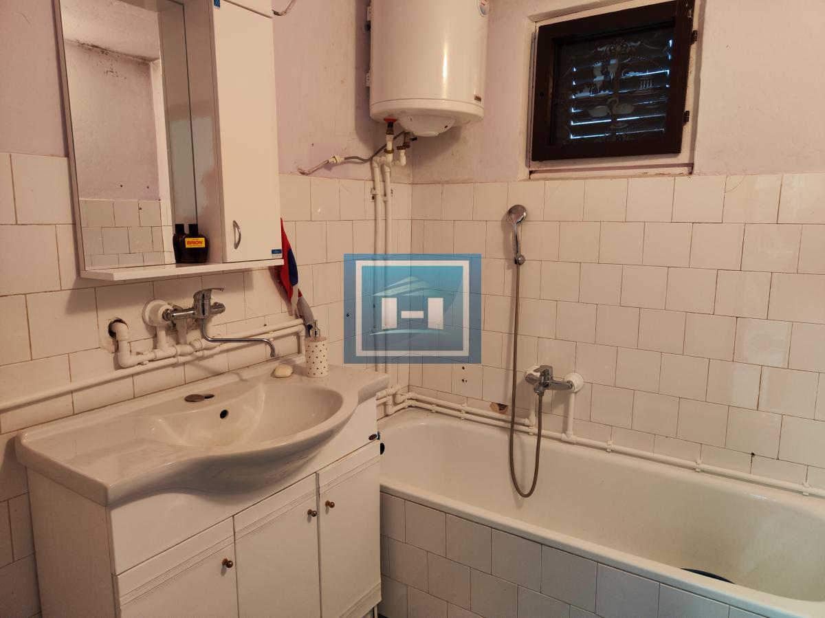 Renovirana kuća od 122 m2 u Grabovici kod Despotovca 16