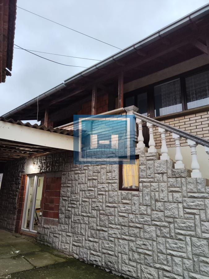 Renovirana kuća od 122 m2 u Grabovici kod Despotovca 3