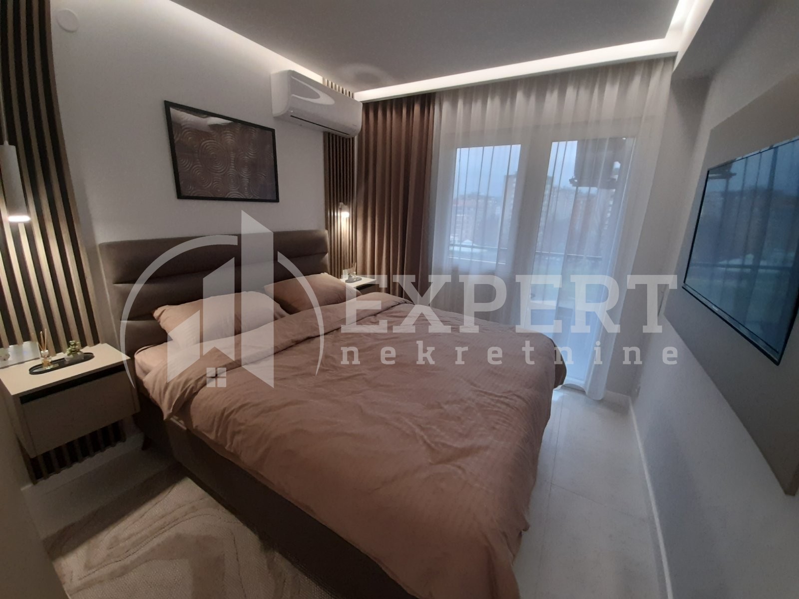 Dvosoban stan, 56 m2, Dom zdravlja, Pantelejska ID: i-013053 22