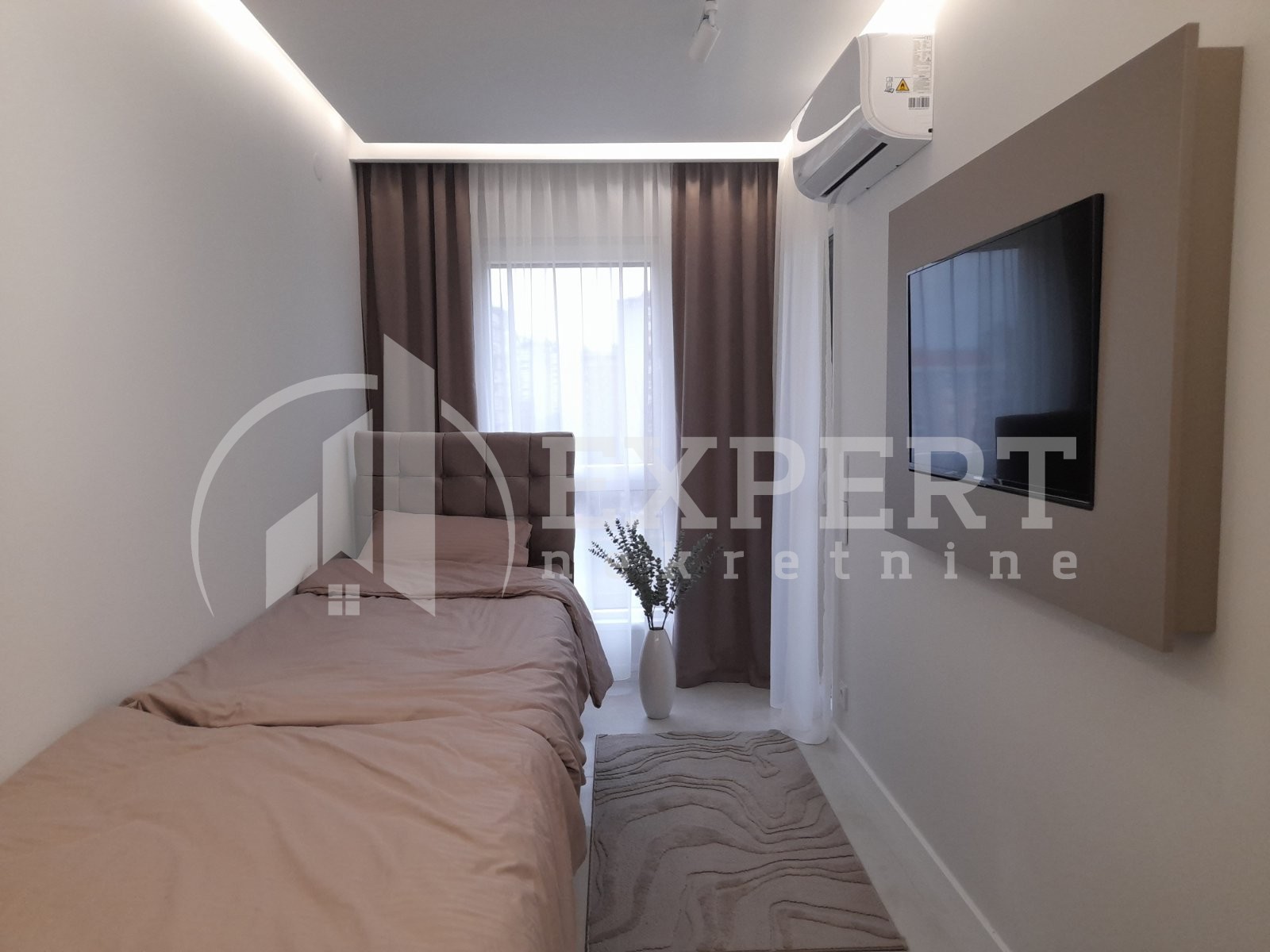 Dvosoban stan, 56 m2, Dom zdravlja, Pantelejska ID: i-013053 28