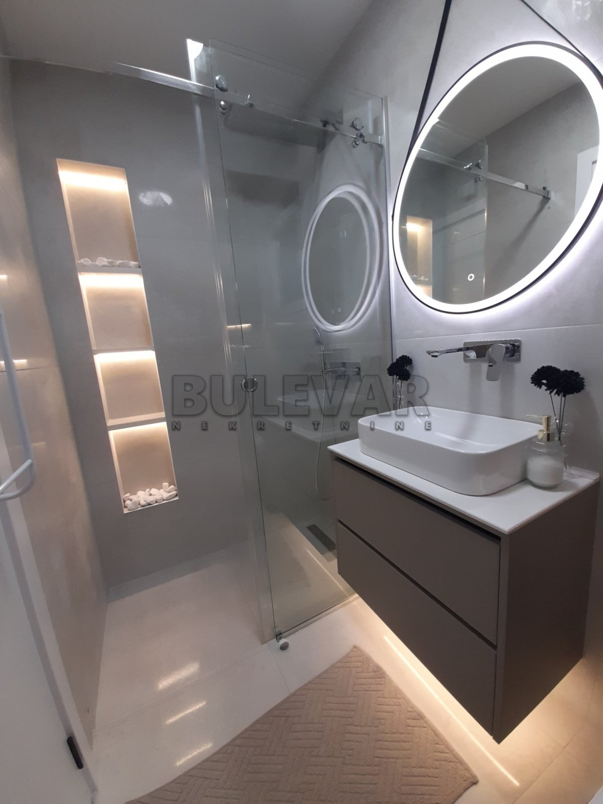 Dvosoban stan, 56 m2, Dom zdravlja, Pantelejska ID: i-013053 35