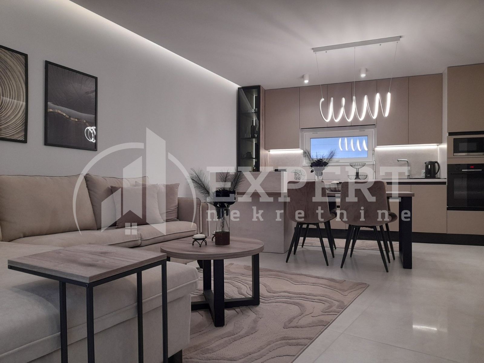 Dvosoban stan, 56 m2, Dom zdravlja, Pantelejska ID: i-013053 3