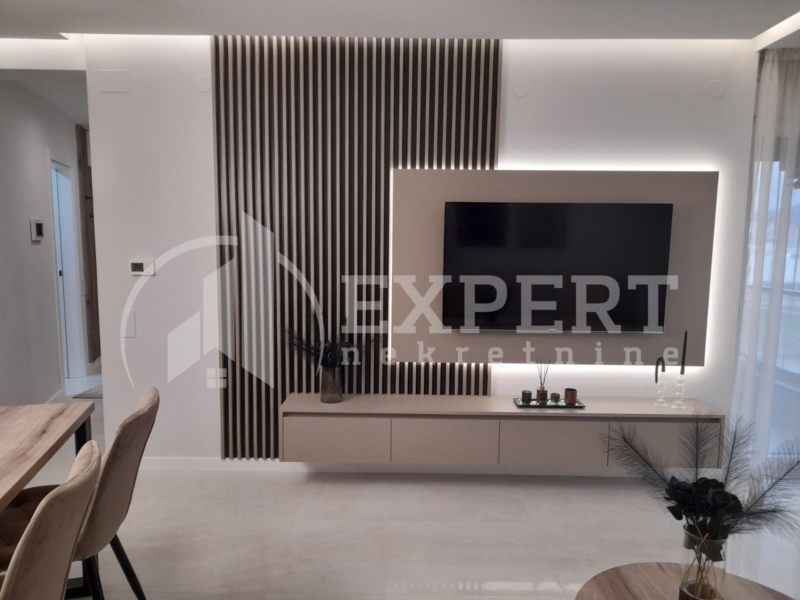 Dvosoban stan, 56 m2, Dom zdravlja, Pantelejska ID: i-013053 5