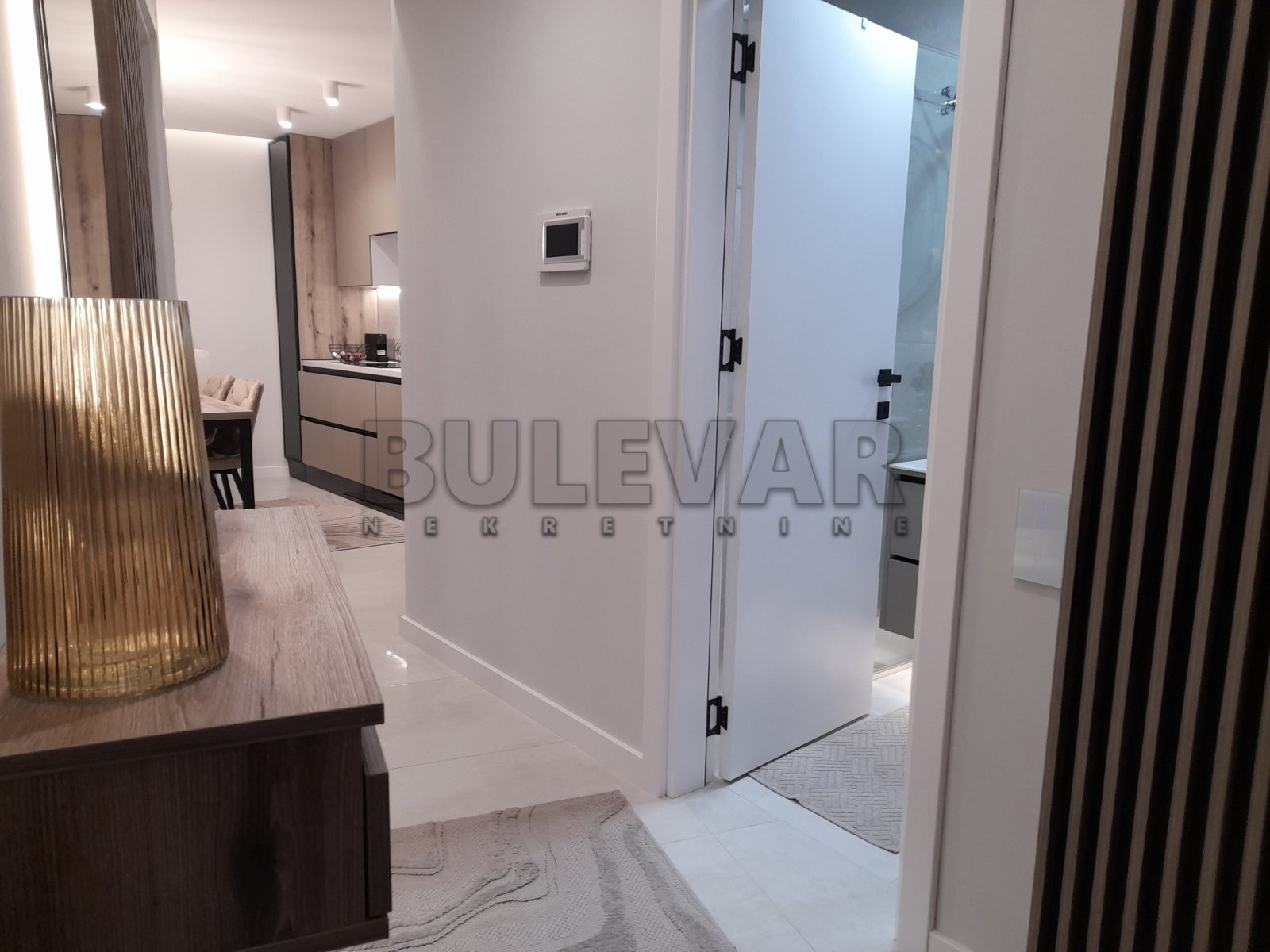 Dvosoban stan, 56 m2, Dom zdravlja, Pantelejska ID: i-013053 21